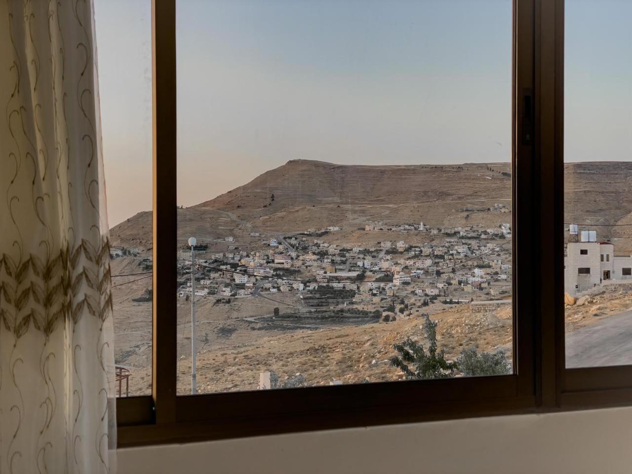 West View Hostel Ayn Amun Extérieur photo